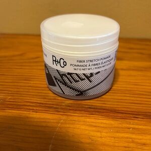 R+Co pomade